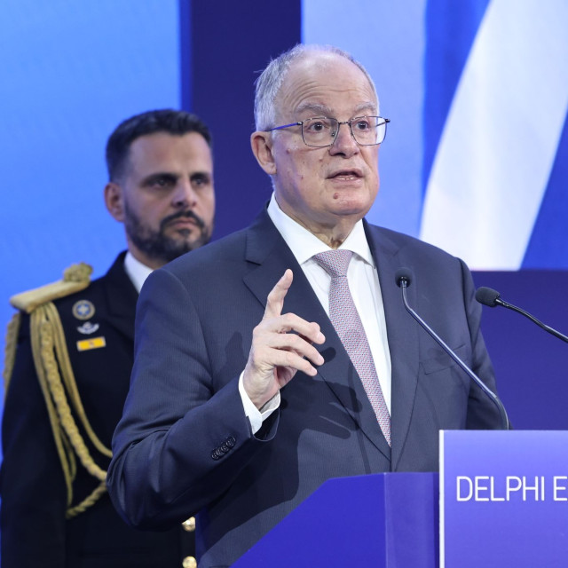 Τασούλας στο φόρουμ των Δελφών: Ο κίνδυνος κατακερματισμού της Δύσης πρέπει να αποφευχθεί