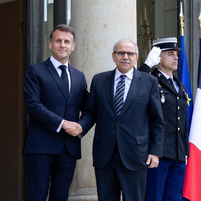 Μακρόν: Να αποχωρήσει το Ισραήλ από τον Λίβανο – Να αφοπλιστεί η Χεζμπολάχ