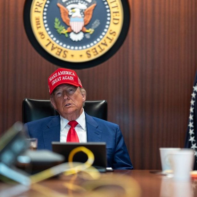 «Donnyland»: Η Ουκρανία πρότεινε να δοθεί σε μέρος του Ντονμπάς το όνομα του Τραμπ