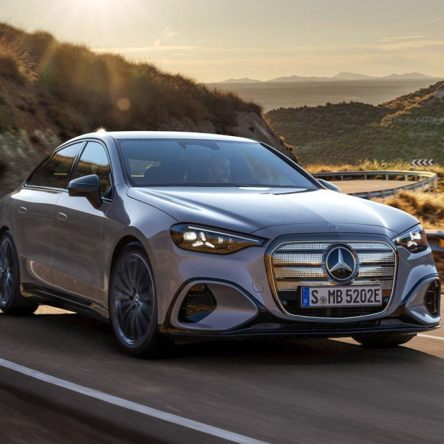 Η νέα Mercedes C-Class είναι ηλεκτρική και πιο δυναμική