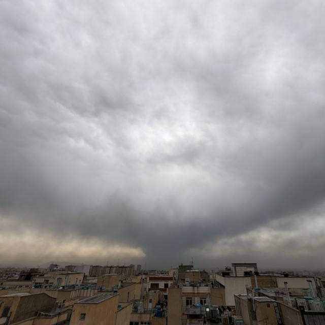 Ιράν: Ενεργοποιήθηκαν συστήματα αντιαεροπορικής άμυνας στην Τεχεράνη