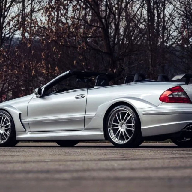 Mercedes CLK DTM Cabriolet: Η πιο ακραία εποχή της AMG επιστρέφει στο προσκήνιο