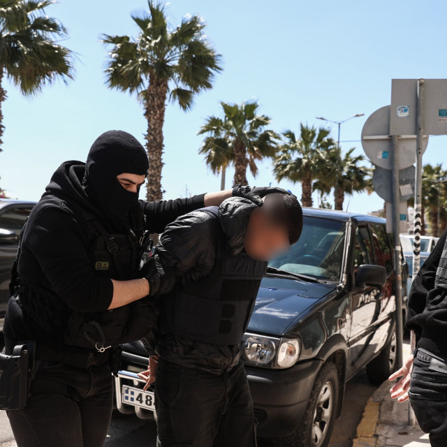 Άγιος Δημήτριος: Στις 28/4 η απολογία του 20χρονου - «Παραδόθηκε αυτοβούλως», λέει ο συνήγορός του