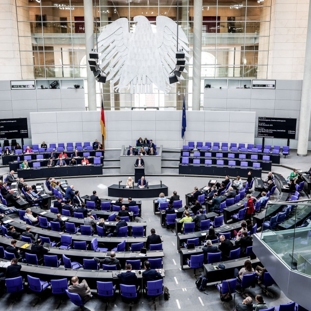 Γερμανία: Θύματα phishing η πρόεδρος της Bundestag, πολιτικοί, στρατιωτικοί, διπλωμάτες