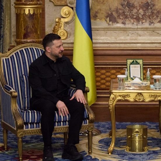 Σαουδική Αραβία: Ο Ζελένσκι συναντήθηκε με τον πρίγκιπα διάδοχο Μοχάμεντ μπιν Σαλμάν