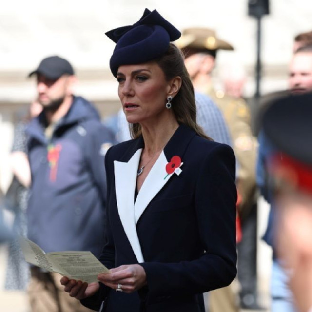 Κέιτ Μίντλετον: Η νέα δημόσια εμφάνιση και τα θερμά λόγια του βρετανικού Τύπου - Βίντεο