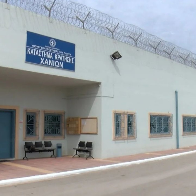 Χανιά: Αναστάτωση από νυχτερινή φωτιά στις φυλακές Αγυιάς – Στο νοσοκομείο επτά άτομα