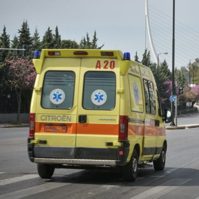 Τραγωδία στη Θεσσαλονίκη: Νεκρός αναβάτης μηχανής μετά από σφοδρό τροχαίο στο Δερβένι