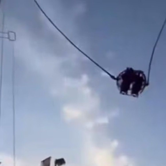 Τρόμος σε λούνα παρκ: Έσπασε το καλώδιο του Steel Max - Εκτοξεύτηκαν στον αέρα οι επιβάτες