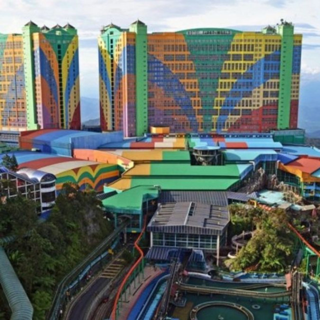 Το μεγαλύτερο ξενοδοχείο στον κόσμο: Διαθέτει πάνω από 7.000 δωμάτια και έχει 90% πληρότητα - Βίντεο