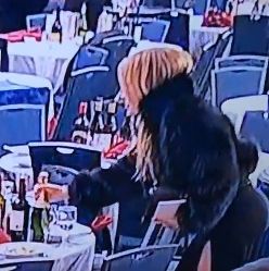 Επίθεση σε δείπνο παρουσία Τραμπ: Μέσα στο χάος καλεσμένοι άρπαξαν μπουκάλια κρασί - Βίντεο