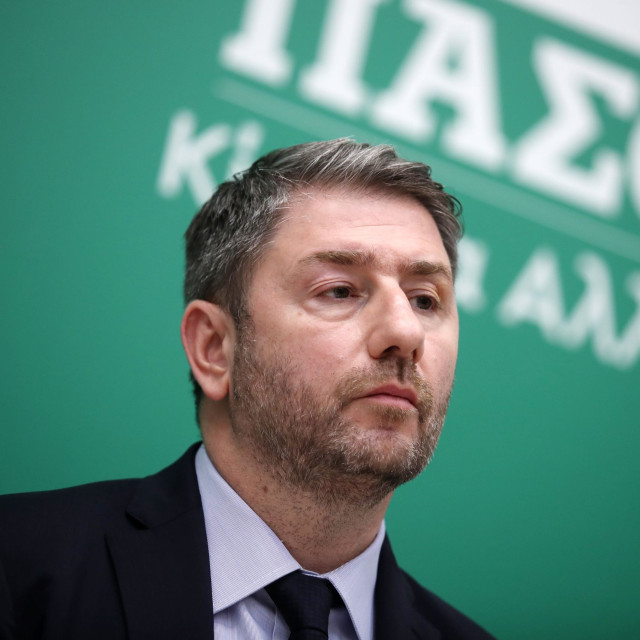 Σφοδρή σύγκρουση κυβέρνησης – ΠΑΣΟΚ για Δικαιοσύνη, υποκλοπές και Ευρωπαϊκή Εισαγγελία