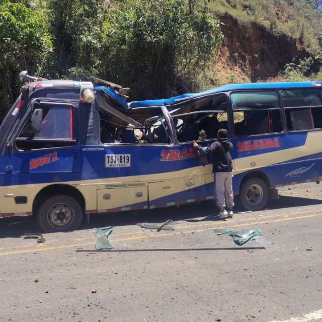 Κολομβία: Στους 20 οι νεκροί από τη βομβιστική επίθεση σε αυτοκινητόδρομο – Δεκάδες τραυματίες