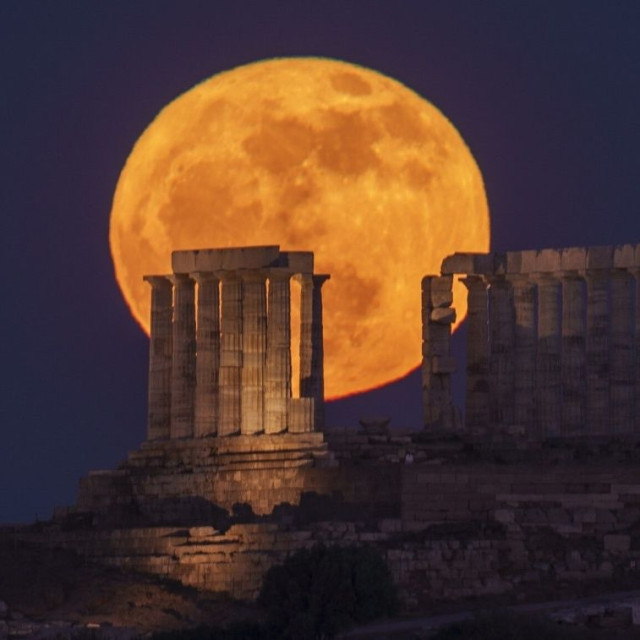 Πανσέληνος Μαΐου: Πότε θα δούμε το «Φεγγάρι των Λουλουδιών» στον ουρανό