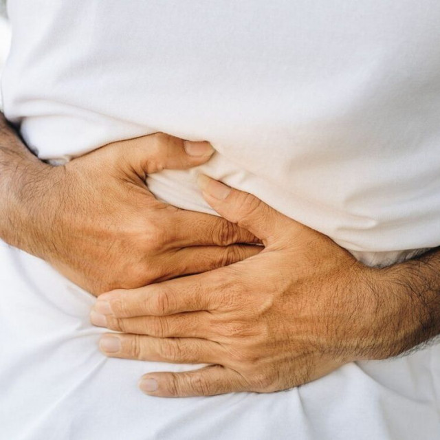 Τα βακτήρια του στόματος μπορεί να παίζουν ρόλο στον καρκίνο του στομάχου — Τι έδειξε η έρευνα