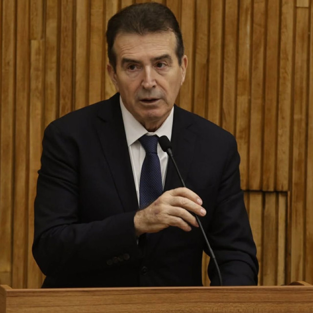 Χρυσοχοΐδης για 89χρονο: Υπάρχουν κενά ασφάλειας- Πολύ κακώς που μπήκε χωρίς έλεγχο στο Ειρηνοδικείο