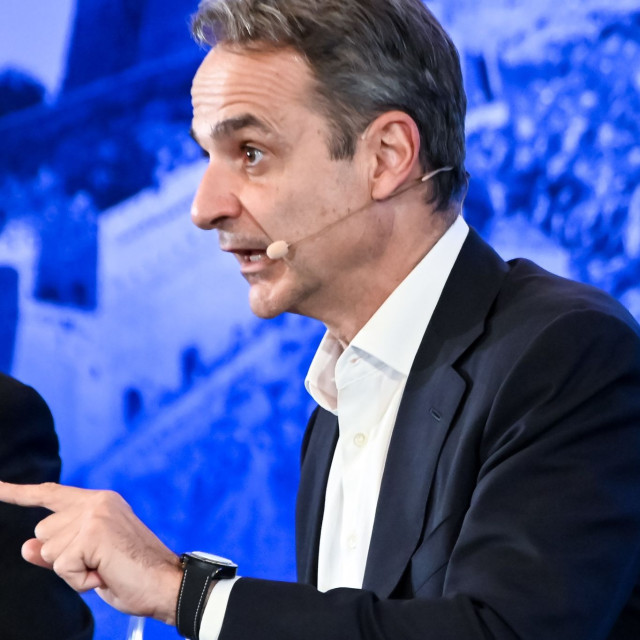 Η διπλή γραμμή Μητσοτάκη στο προσυνέδριο: Υπεράσπιση του μοντέλου διακυβέρνησης, μήνυμα συσπείρωσης