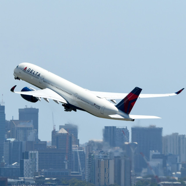 ΗΠΑ: Στιγμές αγωνίας σε πτήση της Delta – Κοριτσάκι γεννήθηκε στον αέρα