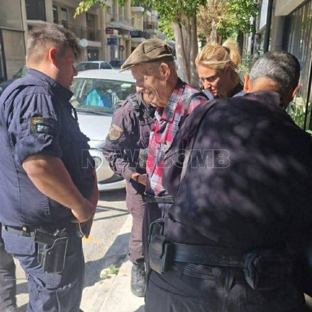 Ντοκουμέντο από τη σύλληψη του 89χρονου έξω από ξενοδοχείο στην Πάτρα