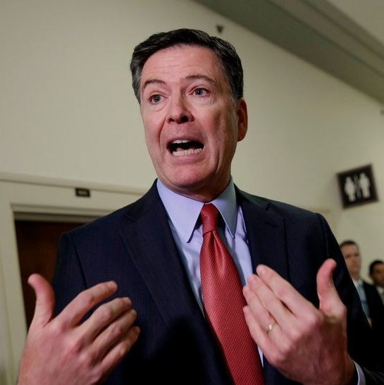 Tζέιμς Κόμι: Ο πρώην διευθυντής του FBI κατηγορείται ότι απείλησε τη ζωή του Τραμπ