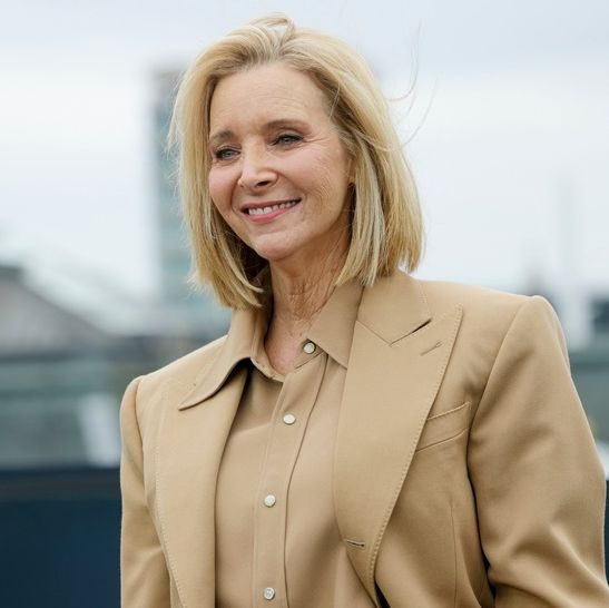 Τα Φιλαράκια: Η Φοίβη αποκάλυψε πόσα κερδίζουν οι πρωταγωνιστές, 20 χρόνια μετά το τέλος της σειράς