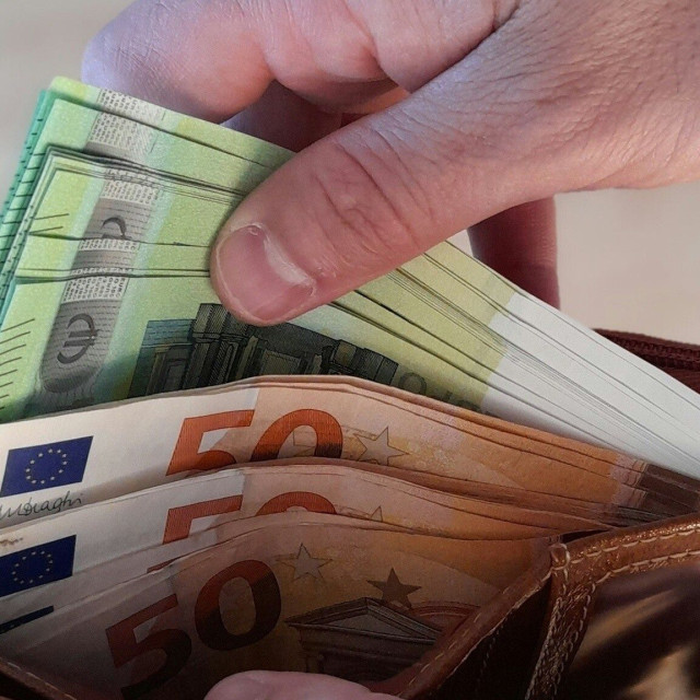 Λεφτά, χρήματα