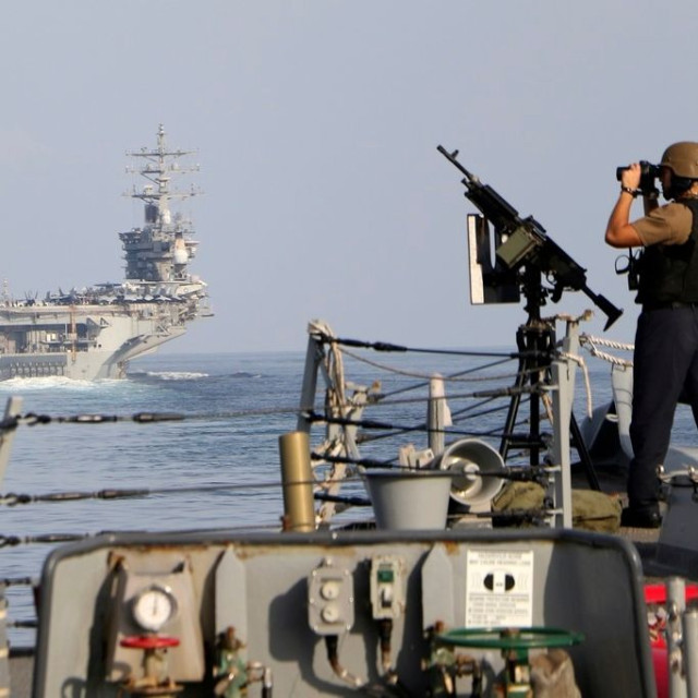 CENTCOM: 42ο εμπορικό πλοίο άλλαξε πορεία λόγω του αποκλεισμού του Ιράν