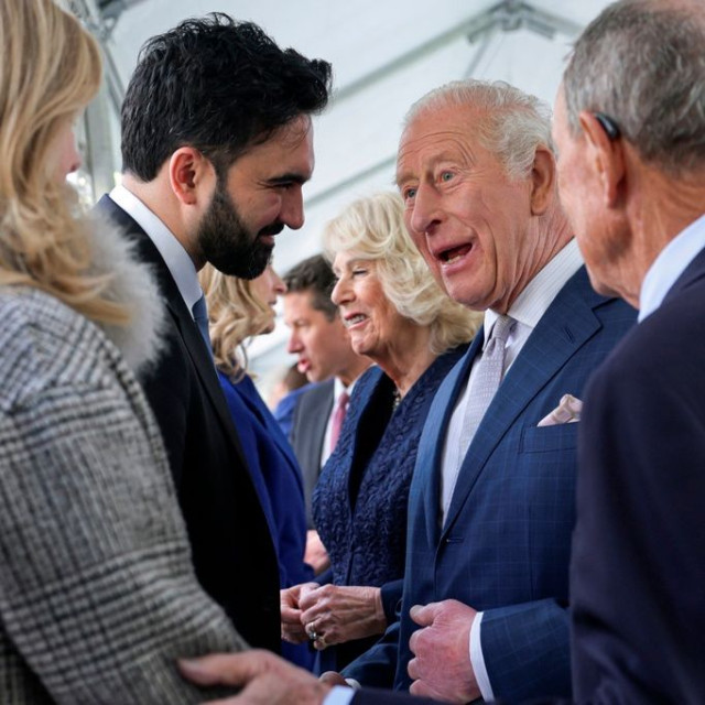 Ο Μαμντάνι ζήτησε από τον βασιλιά Κάρολο το διαμάντι Koχινούρ - Η ιστορία του «καταραμένου» λίθου