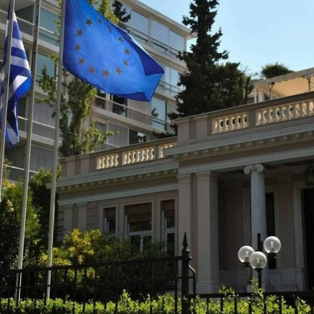 Τετραήμερη εργασία: «Λαϊκισμός χωρίς σχέδιο» λέει το Μαξίμου για την πρόταση Ανδρουλάκη