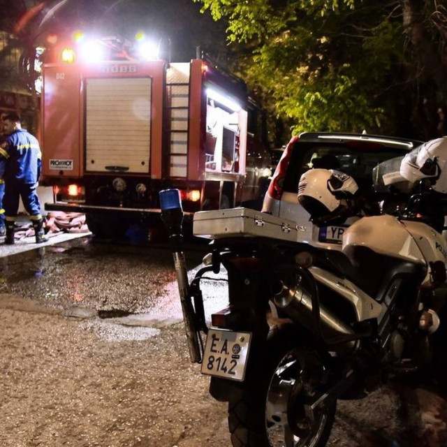 Φωτιά σε διαμέρισμα στην Καλλιθέα