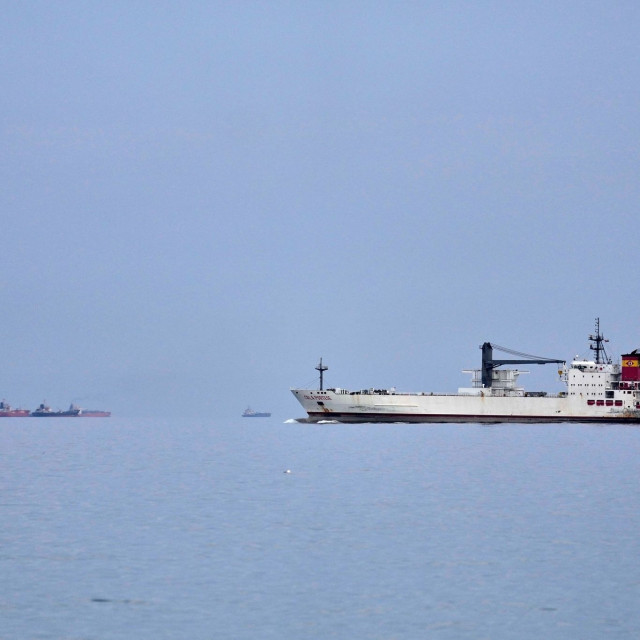 Νέα αμερικανική απειλή: Κυρώσεις σε όσες χώρες πληρώνουν διόδια για τα Στενά του Ορμούζ