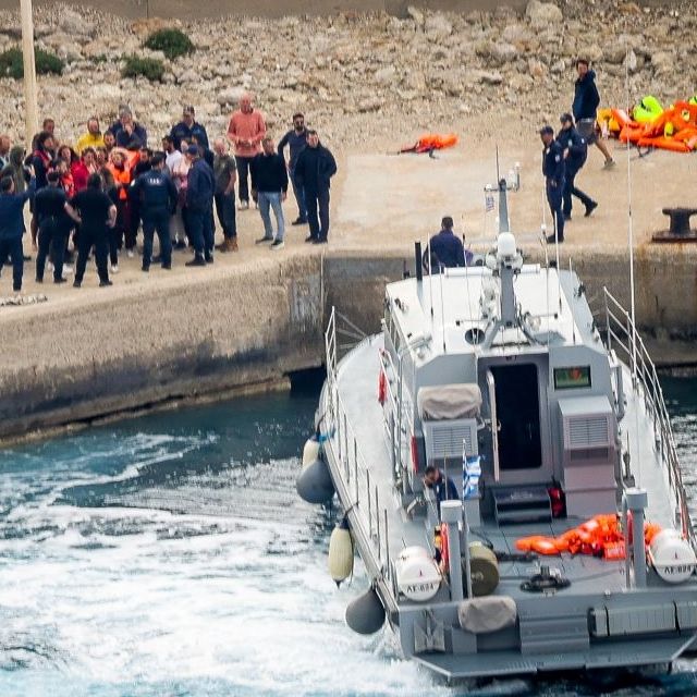 Κρήτη: Αποβιβάστηκαν στο λιμάνι τα 175 ατόμα του «Στόλου της Ελευθερίας»