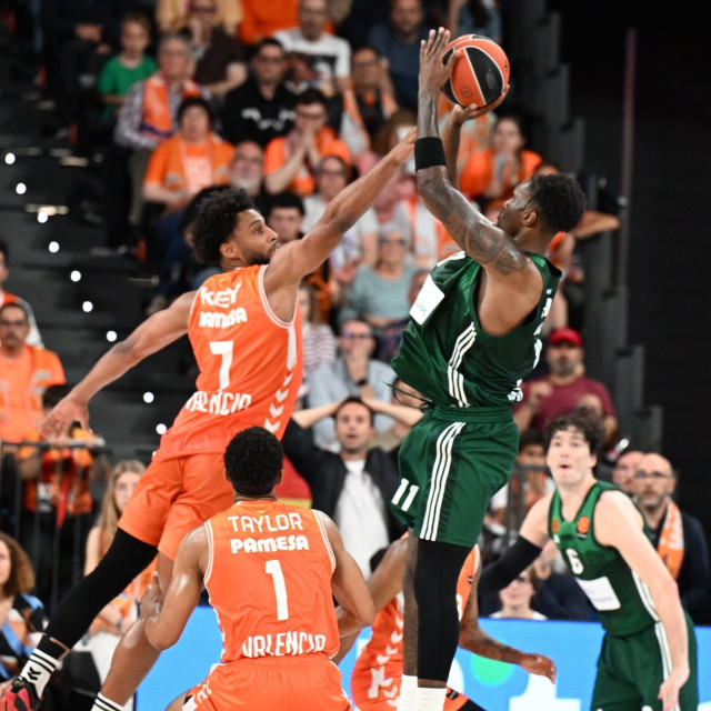 Παναθηναϊκός AKTOR: Η Euroleague αποθέωσε τον Χέιζ-Ντέιβις για την καλαθάρα του στη Βαλένθια
