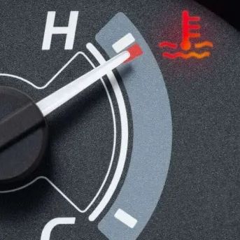 Τι σημαίνει όταν ανάβει η κόκκινη ένδειξη θερμομέτρου στο ταμπλό αυτοκινήτου