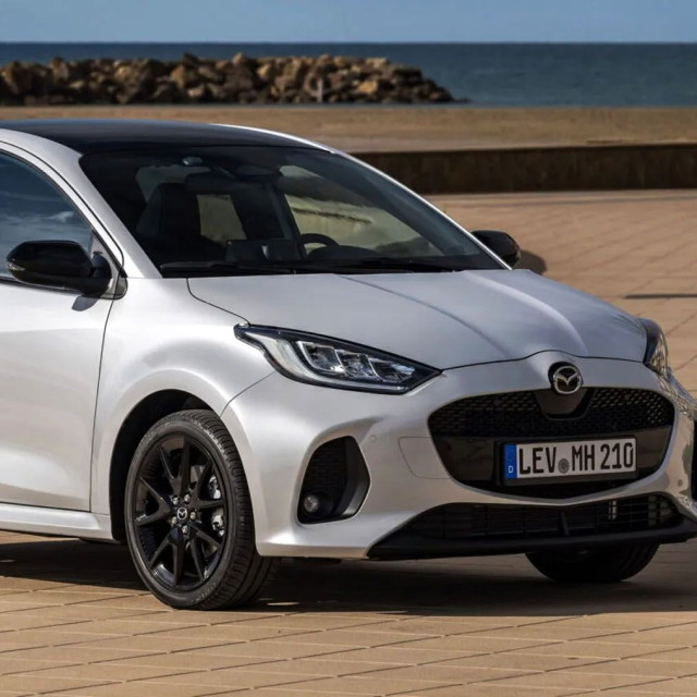 Αναβάθμιση για το Mazda2 Hybrid