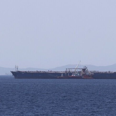 Ιρανικό τάνκερ «σπάει» τον ναυτικό αποκλεισμό των ΗΠΑ - Μεταφέρει πετρέλαιο αξίας 220 εκατ. δολαρίων