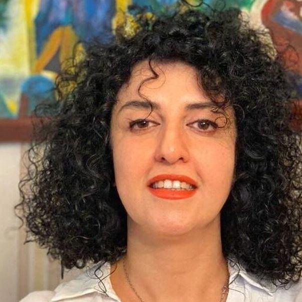 Η νομπελίστρια Ναργκίς Μοχαμαντί χρειάζεται επειγόντως θεραπεία για την καρδιά, λέει ο αδελφός της