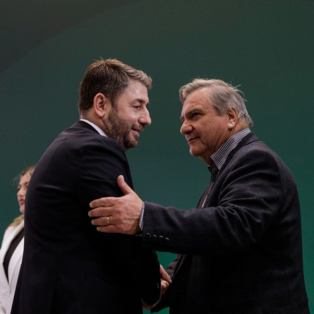 Καστανίδης κατά Ανδρουλάκη: «Φτάνει, ως εδώ» - Βαριές αιχμές για τις μεταγγραφές στο ΠΑΣΟΚ