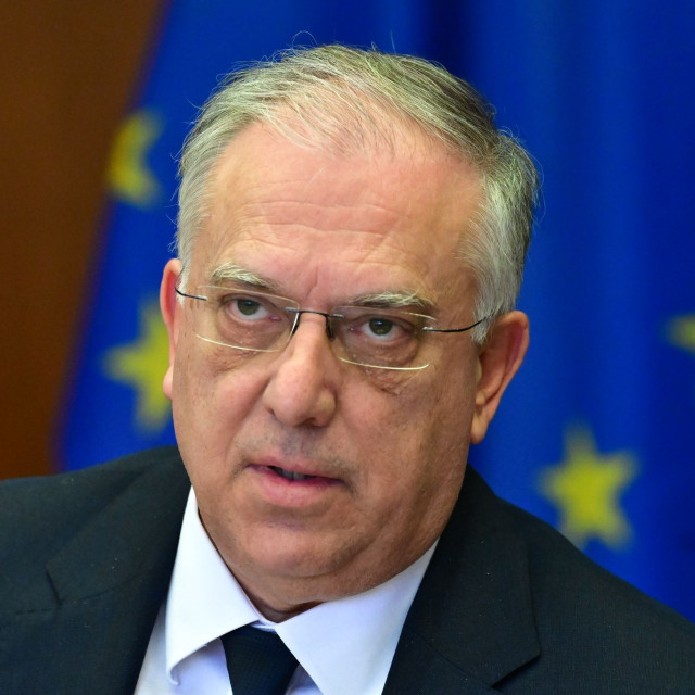 Τι αλλάζει με τα καταναλωτικά δάνεια μέχρι 100.000 ευρώ - Διευκρινίσεις Θεοδωρικάκου