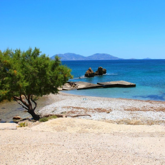 Ικαρία: Εντοπίστηκε πτώμα γυναίκας σε παραλία