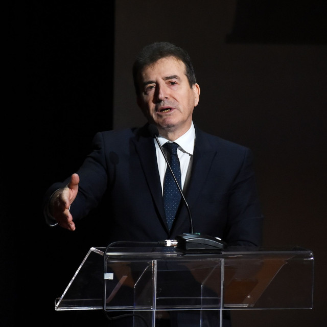 Χρυσοχοΐδης: Έρχεται νομοθετική ρύθμιση για τα ηλεκτρικά πατίνια