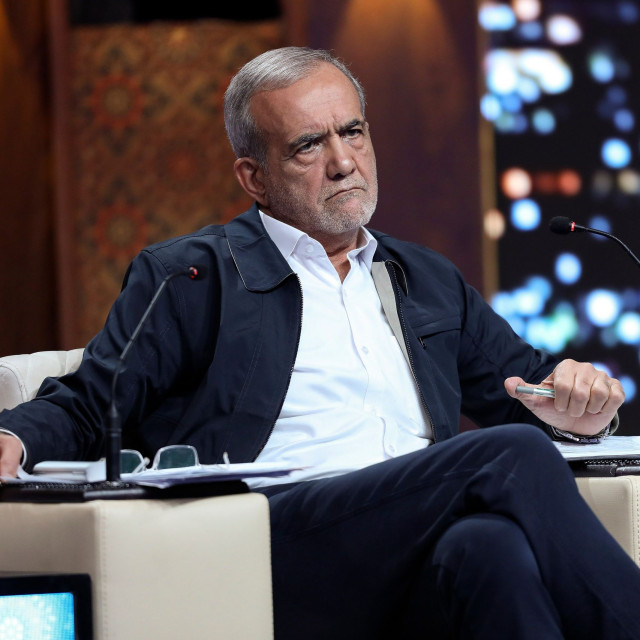 Πεζεσκιάν: «Κανείς δεν μπορεί να μας αναγκάσει να παραδοθούμε»