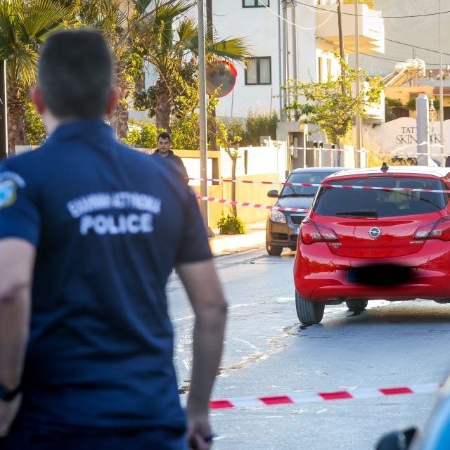 Δολοφονία 21χρονου στο Ηράκλειο: Τη Δευτέρα θα απολογηθούν ο 54χρονος δράστης και η σύζυγός του