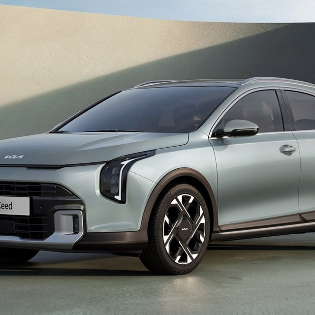 Το Kia XCeed αλλάζει εμφάνιση και εκσυγχρονίζεται ριζικά