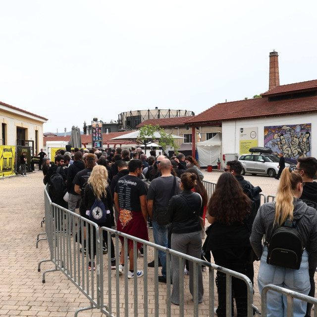 Metallica: Ουρές δεκάδων μέτρων έξω από το Pop-Up Shop της συναυλίας