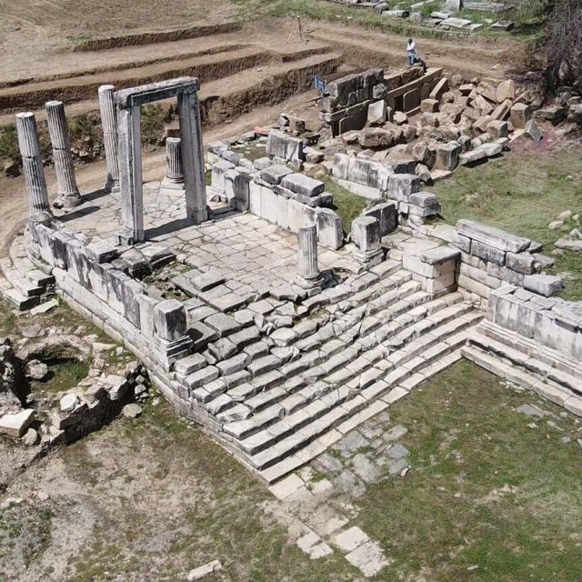 Γιατί σύγχρονες «μάγισσες» ταξιδεύουν σε έναν αρχαίο ναό στην Τουρκία