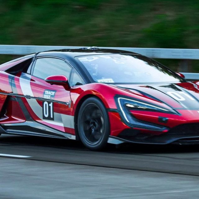 Η BYD ξεκινά τις πωλήσεις του hypercar των 2,7 εκατομμυρίων ευρώ