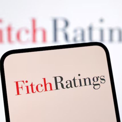 Fitch: Επιβεβαίωσε το αξιόχρεο της Ελλάδας στη βαθμίδα BBB+ με σταθερές προοπτικές.