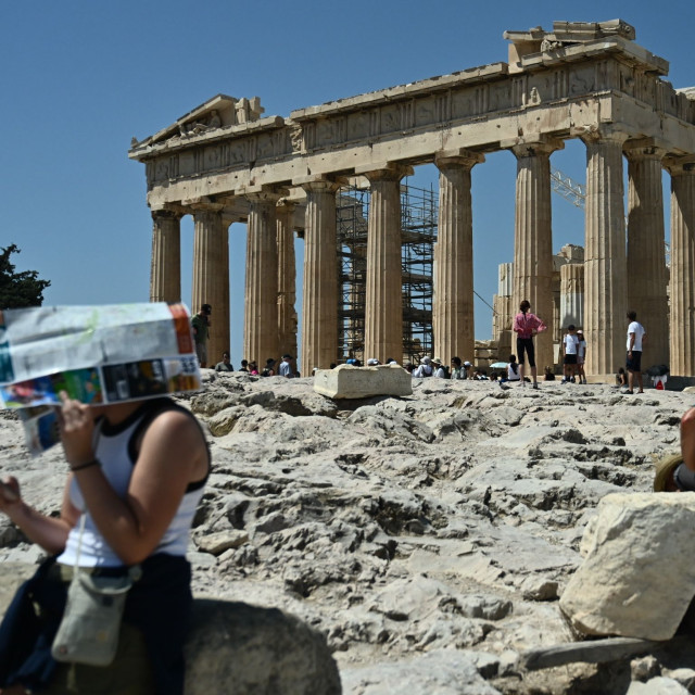 Καιρός: Μετά την αφρικανική σκόνη έρχονται τα.. 30άρια - Πόσο θα κρατήσει η θερμική έξαρση