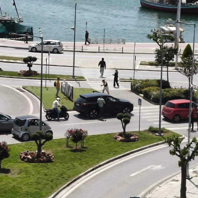 Τροχαίο στον Βόλο: Δίκυκλο «καρφώθηκε» πίσω από τζιπ